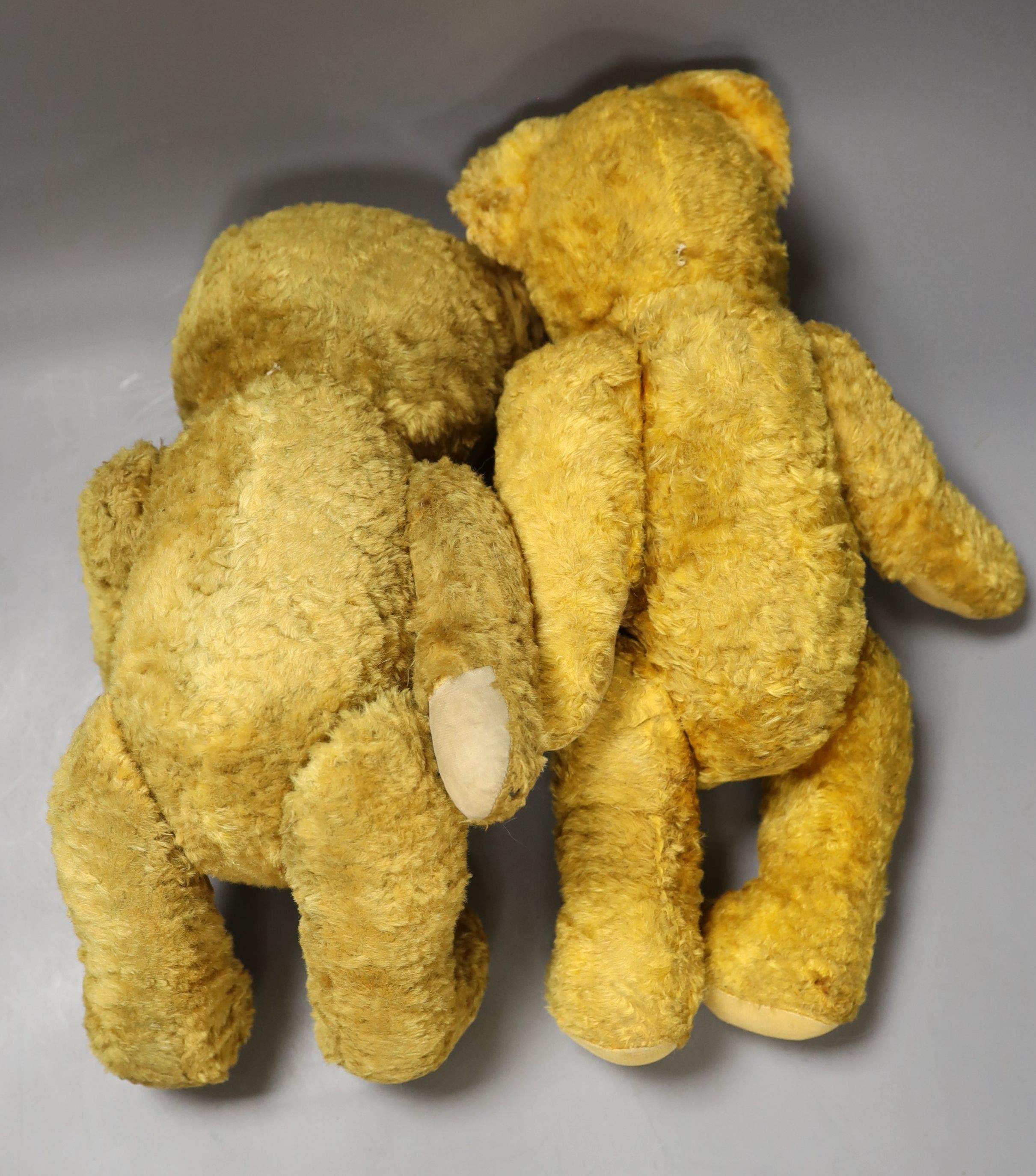 5 Cotton Plush Bears & a Sooty.